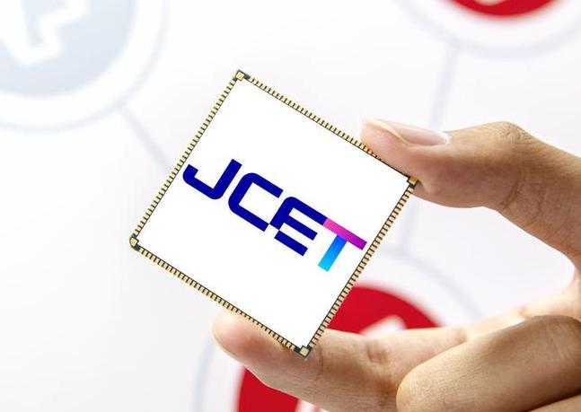 Intel layoffs: Strategic Transformation and Market challenges