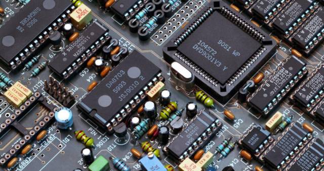 Intel layoffs: Strategic Transformation and Market challenges