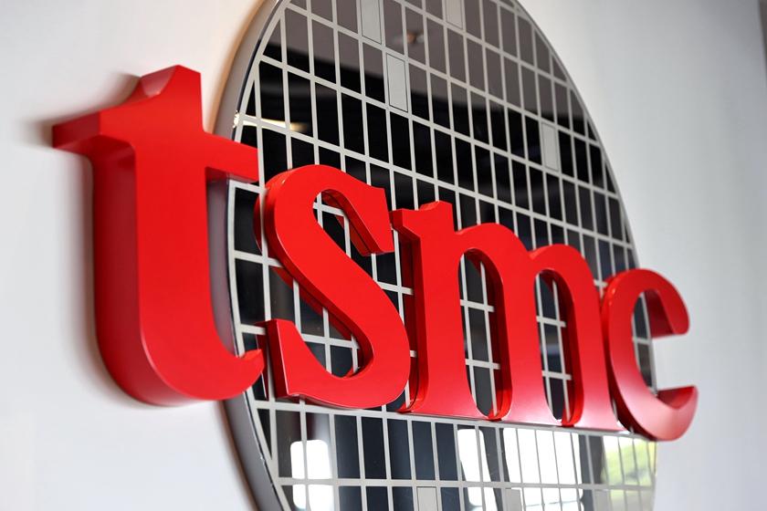 Intel layoffs: Strategic Transformation and Market challenges